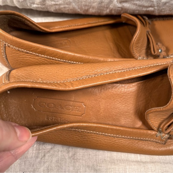 Coach tan leather flower tassel loafers 7 - Picture 3 of 7
